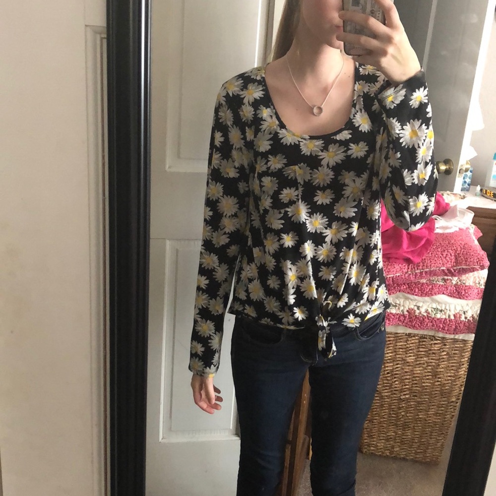 Long sleeve floral top